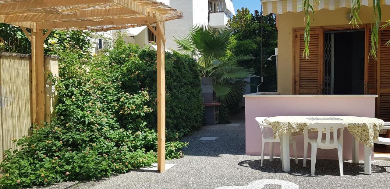 Appartamento Con Giardino Sul Mare 加利波利 外观 照片