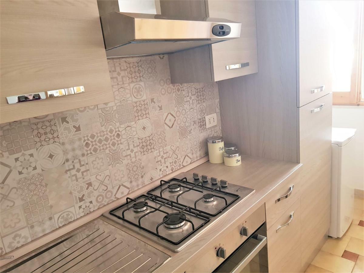 Appartamento Con Giardino Sul Mare 加利波利 外观 照片