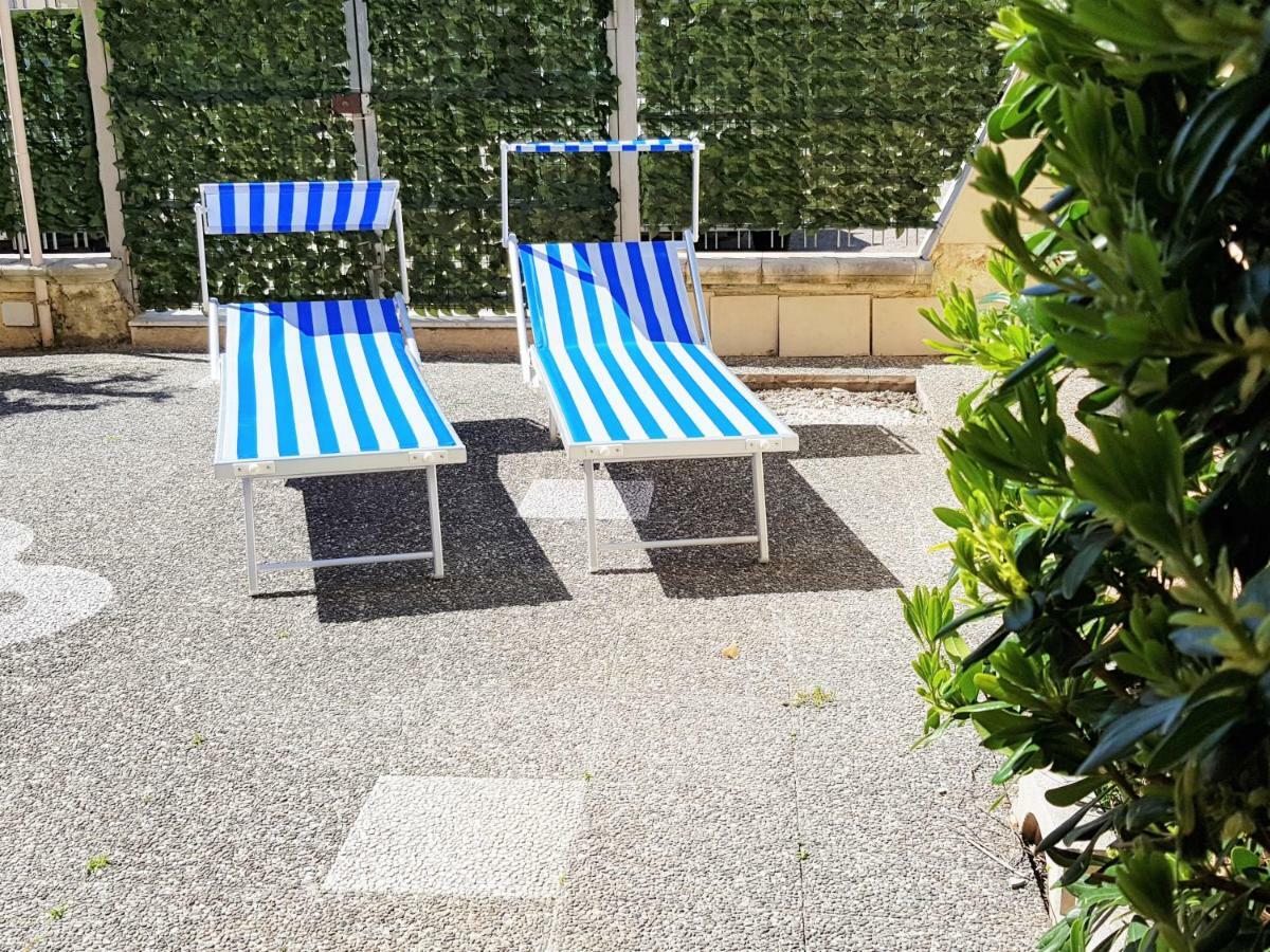Appartamento Con Giardino Sul Mare 加利波利 外观 照片