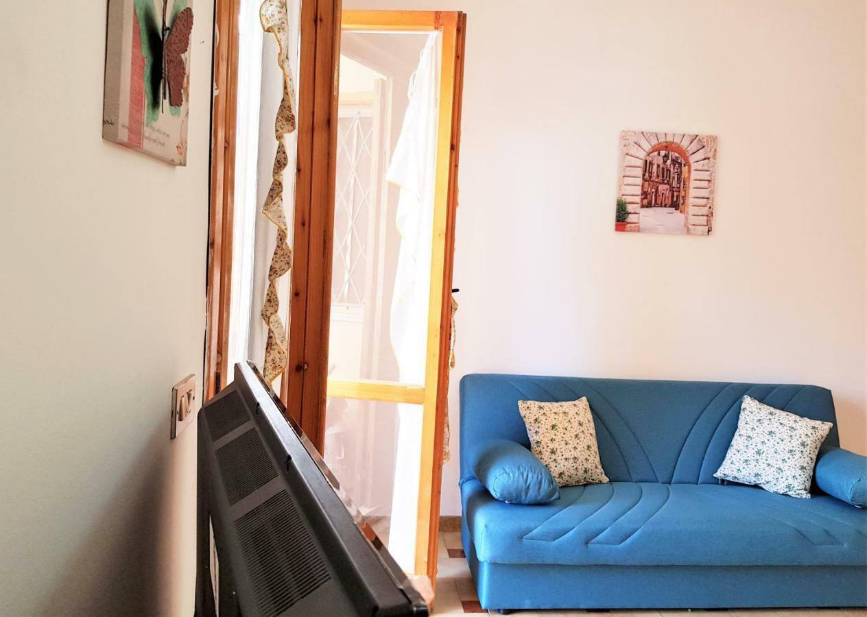 Appartamento Con Giardino Sul Mare 加利波利 外观 照片